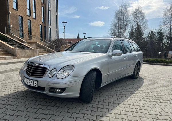 Mercedes-Benz Klasa E cena 21900 przebieg: 370000, rok produkcji 2007 z Rzeszów małe 436